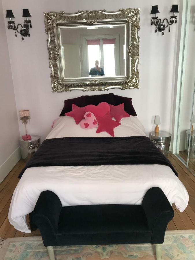 Superbe Appartement Proche De La Butte Montmartre Parigi Esterno foto